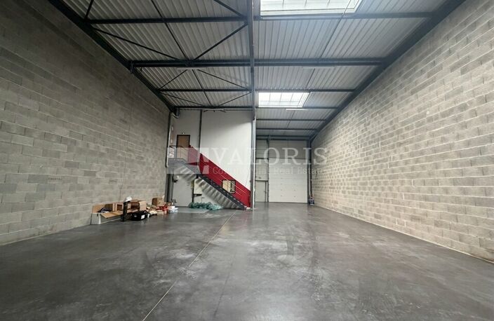 LOCAL D'ACTIVITE - ATELIER à LOUER — photo 3