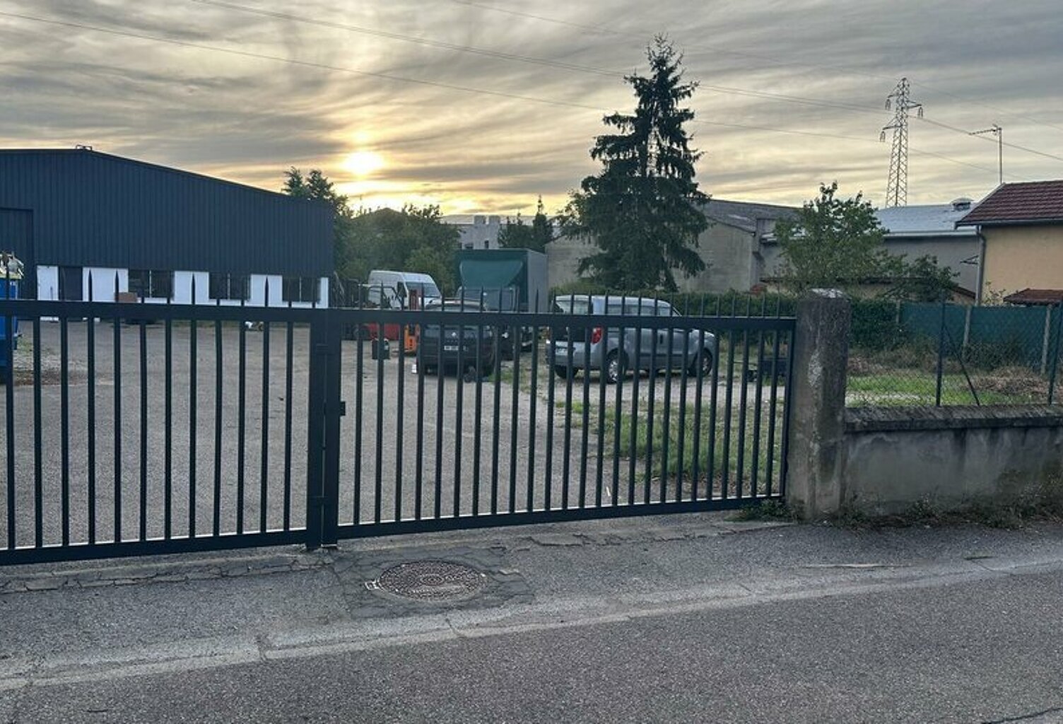 LOCAL D'ACTIVITE - ATELIER à LOUER — photo 1