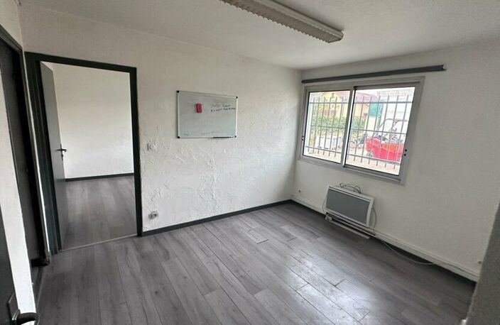 LOCAL D'ACTIVITE - ATELIER à LOUER — photo 3