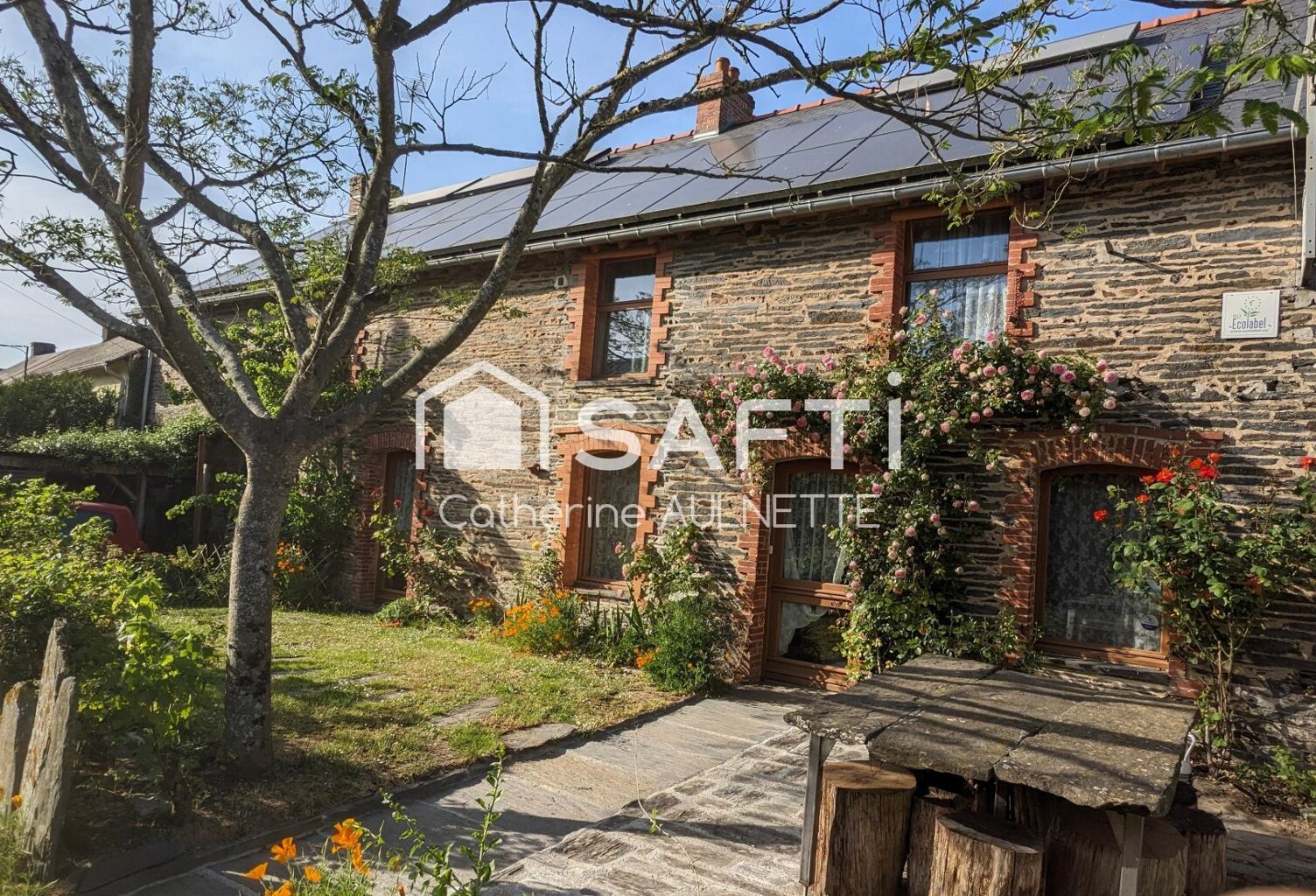 Maison en pierre de 312 m², 11 pièces, 7 chambres. — photo 1