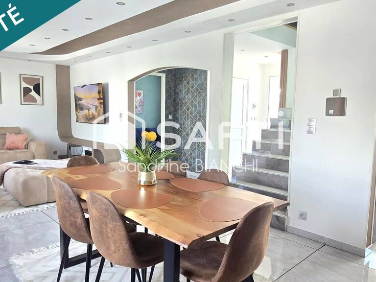 Maison familiale et studio indépendant Janneyrias — photo 1