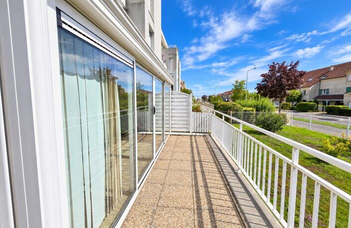 Appartement 3 pièces de 78 m²  Terrasse exceptionnelle de 45 m² et véranda de 20 m² — photo 3