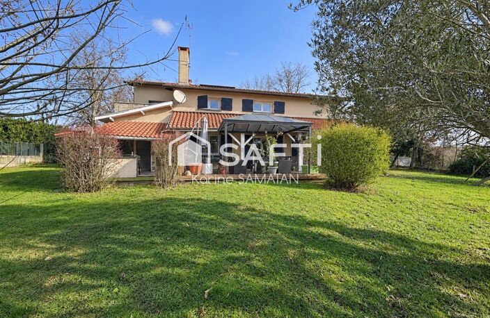 Garidech - Maison T8 de 207 m² -  piscine - garage - divisible et constructible — photo 2