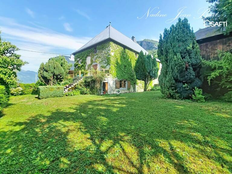 Une demeure d'exception au cœur d'un hameau préservé — photo 1
