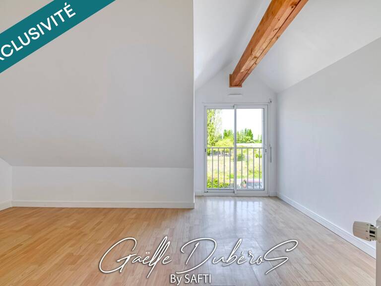 Belle maison 4 chambres avec garage***Pré visite 3D disponible sur demande*** — photo 1