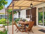 Maison avec jardin, terrasse couverte et annexes — photo 2