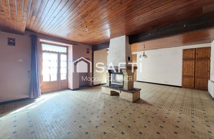 MAISON DE 120 M² À RÉNOVER  BEAU POTENTIEL ET DÉPENDANCES — photo 3