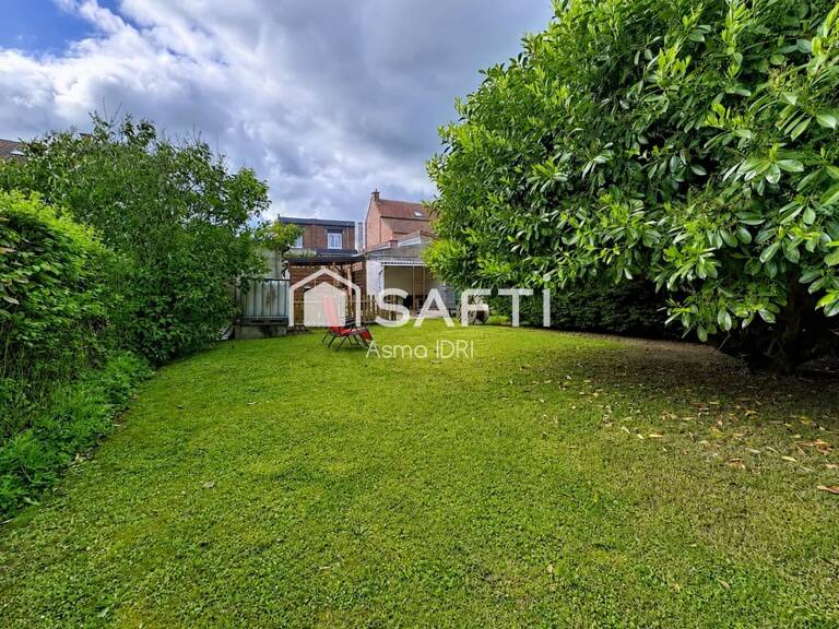 Maison individuelle avec 1 295 m² de terrain arboré — photo 1