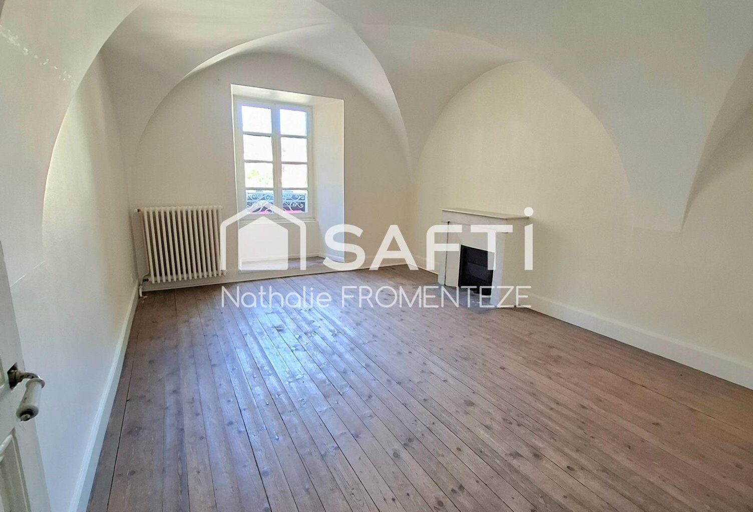 Appartement centre ville à révoner — photo 1