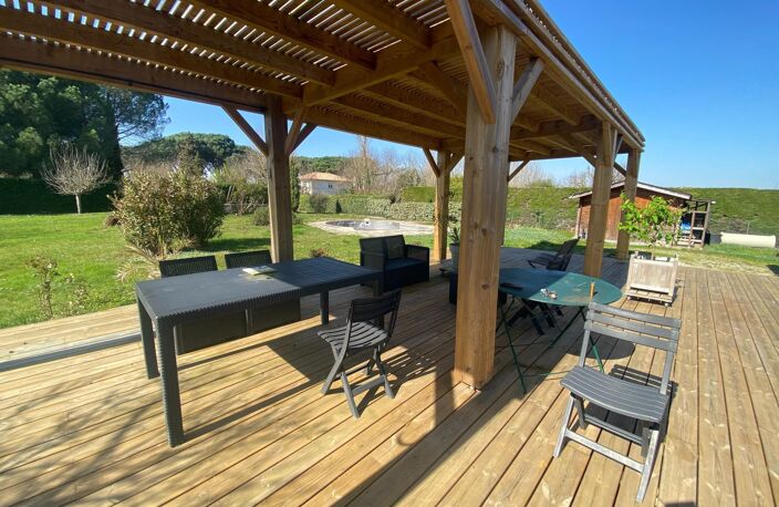 MAISON  CLIMATISEE BEAU PARC PISCINE A RESTAURER — photo 2