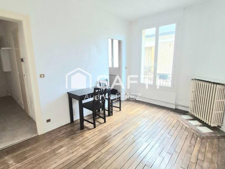 APPARTEMENT F2 ET CAVE EN PLEIN CENTRE VILLE — photo 1