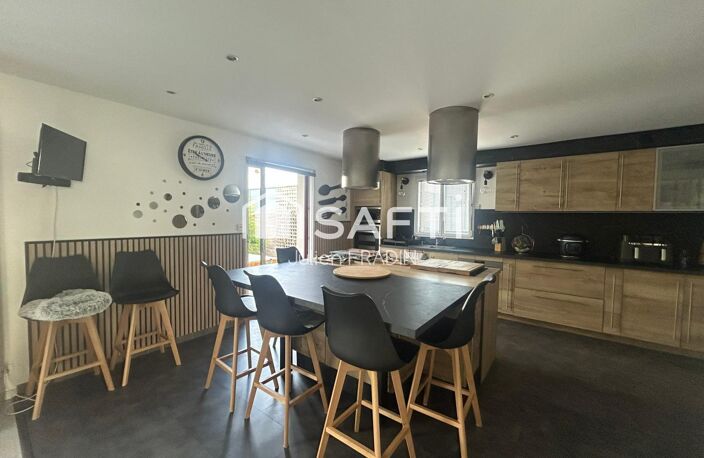 Maison 7 pièces  158 m²  4 chambres - Terrain de 1 997 m² — photo 2