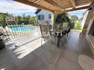 VILLA RÉCENTE AVEC CHALET INDÉPENDANT, PISCINE ET GRAND PARKING — photo 4