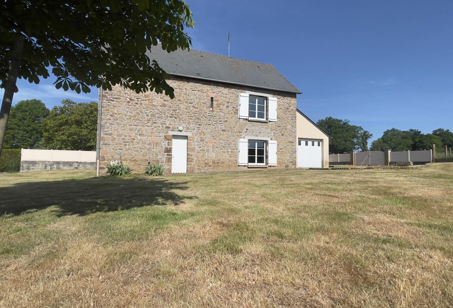 Proche de MAYENNE en campagne — photo 1