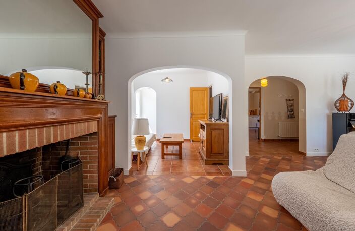 Maison avec dépendance et piscine — photo 3