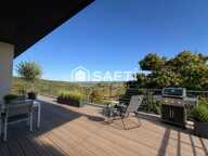 Maison de plain-pied - Vue - Terrain - Garage — photo 3