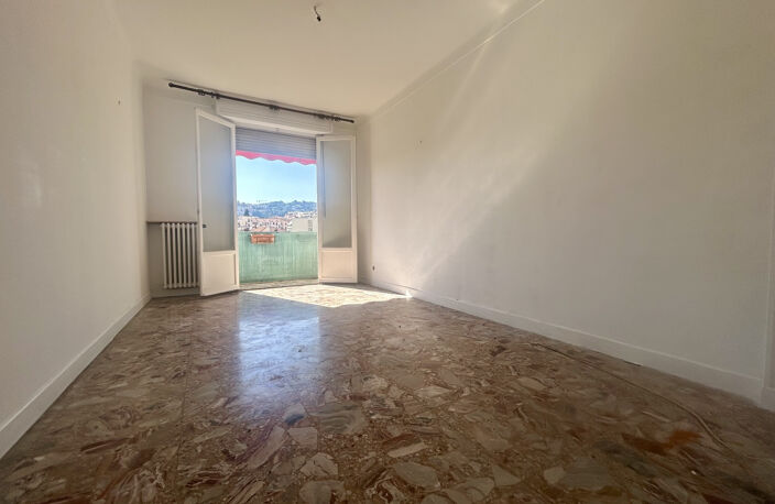 NICE CHAMBRUN 3P AVANT DERNIER ETAGE — photo 2