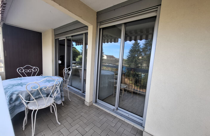 Coup de coeur assuré pour ce grand appartement SECTEUR PROMEN — photo 3