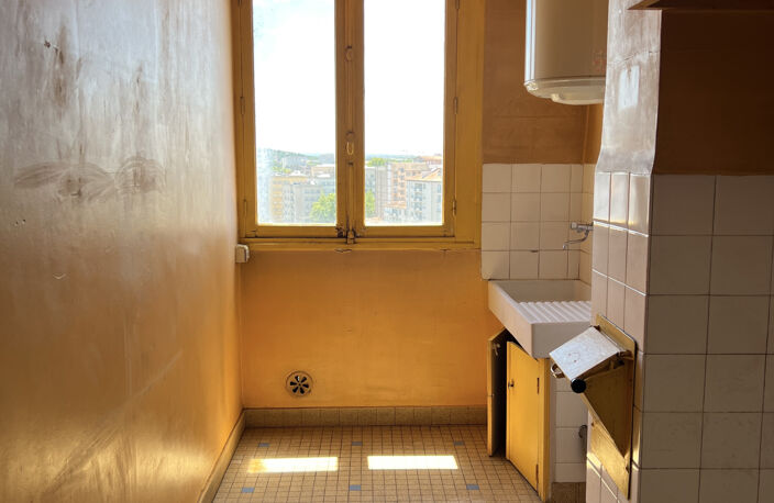 T2 PLACE DUPUY — photo 5