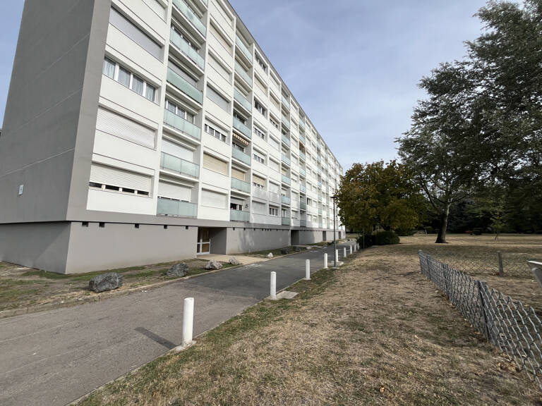 IDEAL INVESTISSEUR - APPARTEMENT T4 RESIDENCE L'HIPPODROME VILLARS — photo 1
