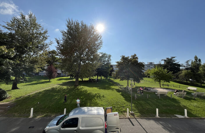 IDEAL INVESTISSEUR - APPARTEMENT T4 RESIDENCE L'HIPPODROME VILLARS — photo 3
