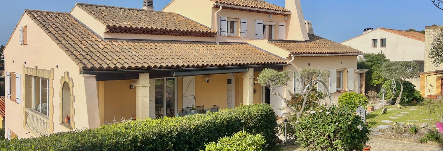 Maison 9 Pièces 220 m² à vendre à Carnoux-en-Provence (13470)