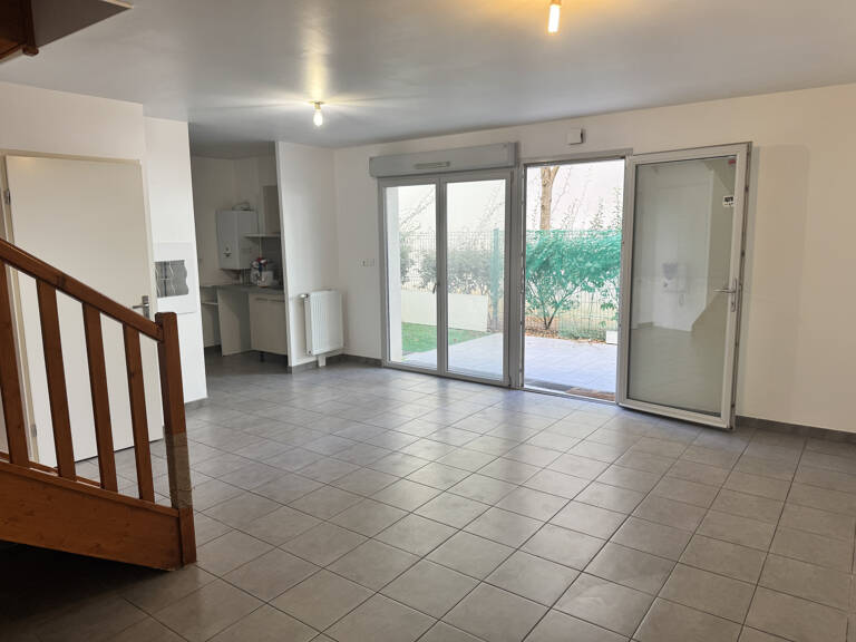 TOULOUSE CASSELARDIT / métro patte d'oie   T4 DUPLEX AVEC TERRASSE / BALCON ET PARKING — photo 1