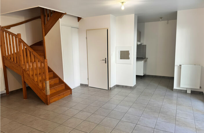 TOULOUSE CASSELARDIT / métro patte d'oie   T4 DUPLEX AVEC TERRASSE / BALCON ET PARKING — photo 2