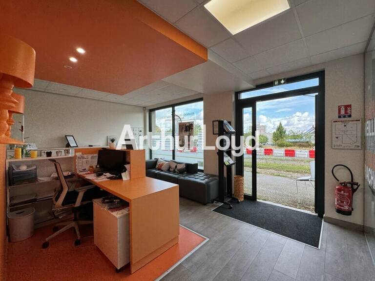à VENDRE — photo 1