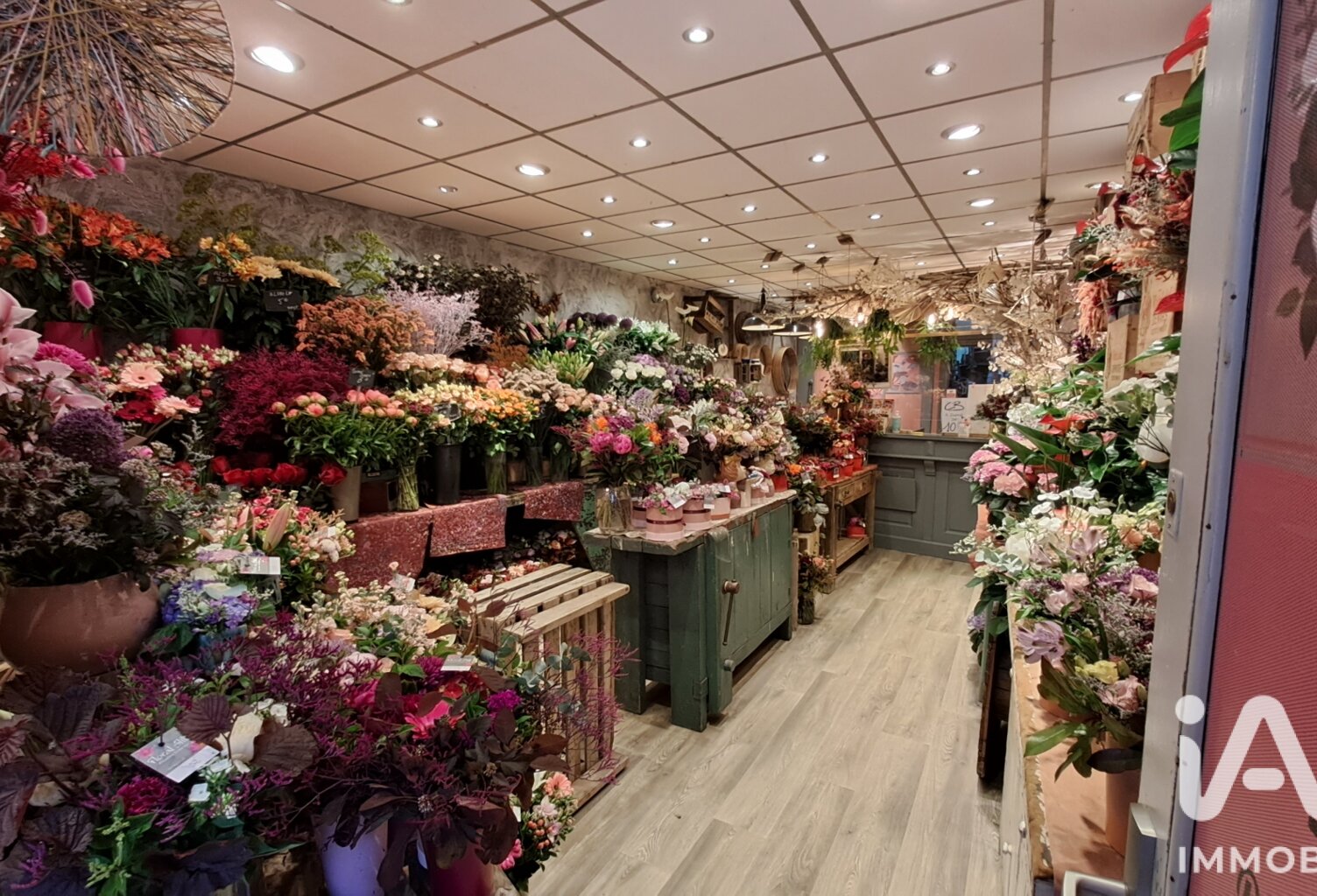 Vente Cadeaux, Fleurs 150 m&sup2; — photo 1