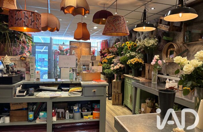 Vente Cadeaux, Fleurs 150 m&sup2; — photo 2