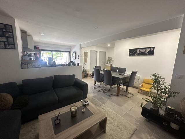 MARMANDE A LOUER MAISON T3 DE PP AVEC 2 ESPACES EXTERIEURS — photo du bien