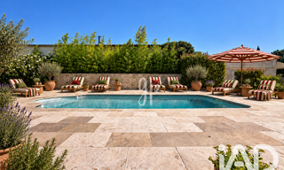 Maison 7 Pièces 173 m² à vendre à Lagnes (84800)