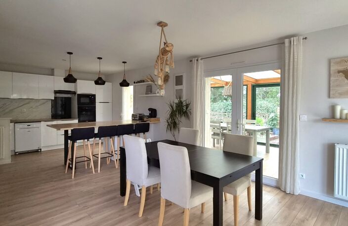 Vente Maison/villa 6 pièces — photo 2