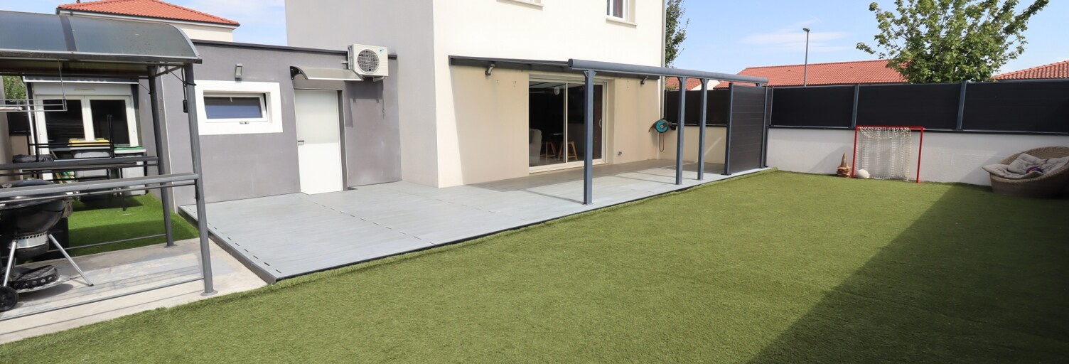 Maison 5 Pièces 93 m² à vendre à Saint-Beauzire (63360)