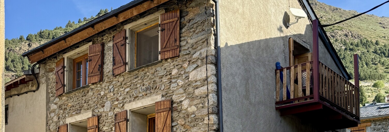 Maison 4 Pièces 96 m² à vendre à Porté-Puymorens (66760)