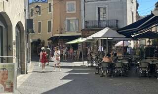 Commerce  30 m² à vendre à L'Isle-sur-la-Sorgue (84800)