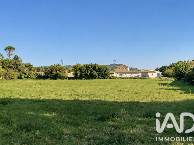 Vente Terrain à bâtir 700 m&sup2; — photo 1