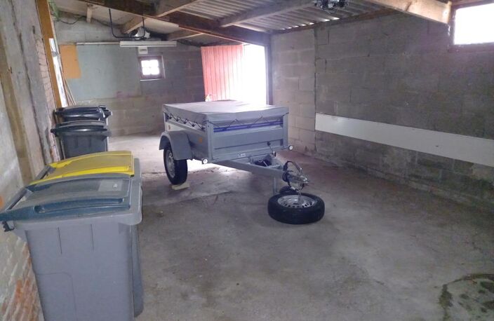 TOURS PREBENDES ENSEMBLE IMMOBILIER 164 M2-  R +2 - COUR - GA... — photo 3