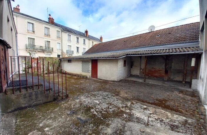 TOURS PREBENDES ENSEMBLE IMMOBILIER 164 M2-  R +2 - COUR - GA... — photo 4