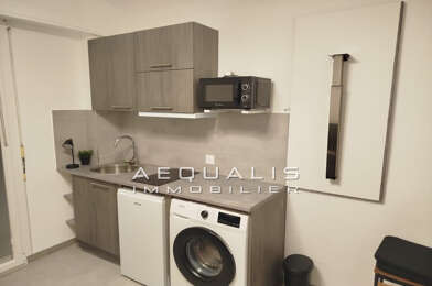 Appartement 1 pièces 700 €