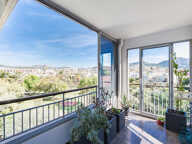 A vendre en exclusivité un appartement T4/T5 de 163 m2 avec vue mer, calanques, Notre Dame de la Garde et box/ secteur Bonneveine 13008 MARSEILLE — photo 3