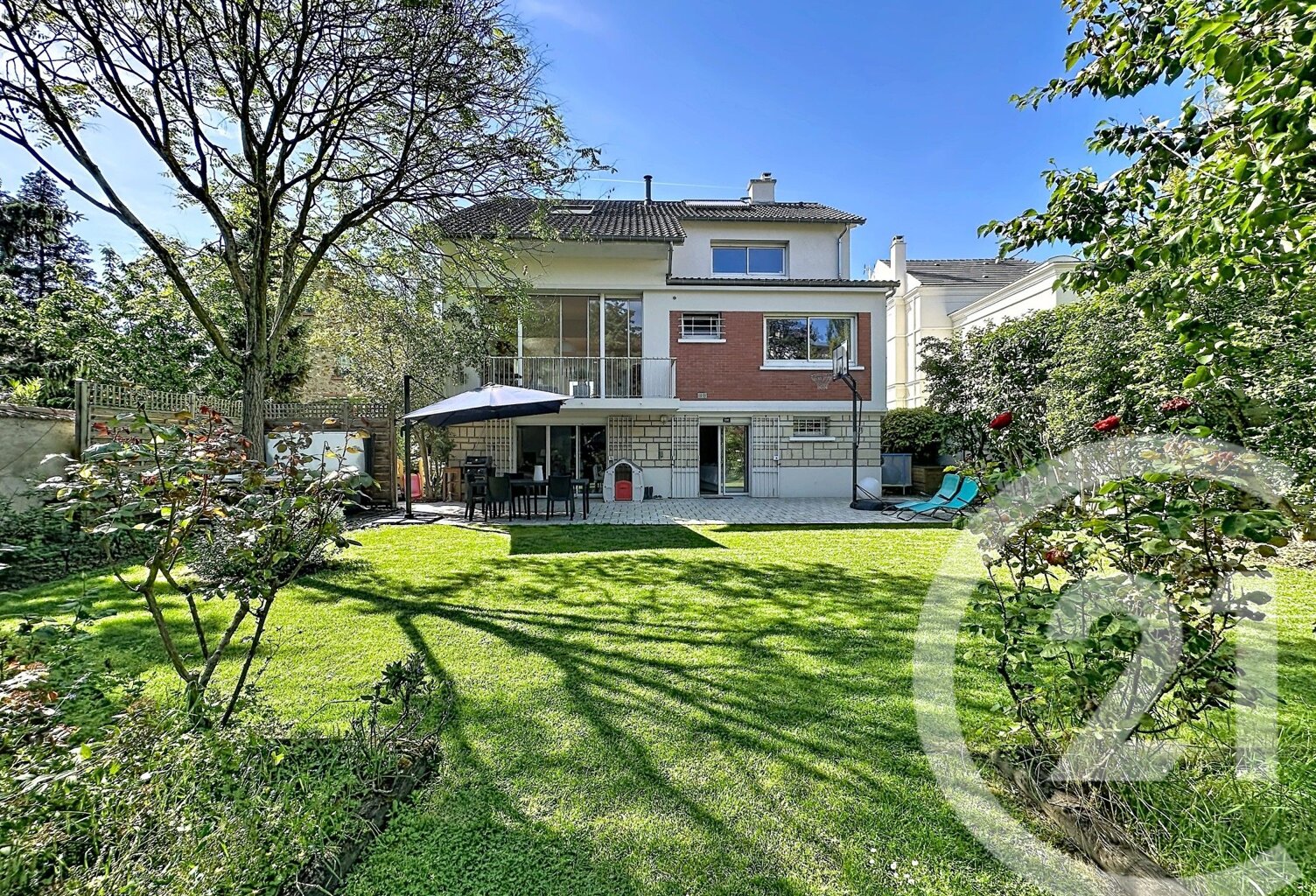 Vente maison 10 pièces 326 m² Créteil (94000) — photo 1