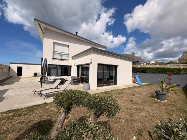 SIBIRIL MOGUERIEC : Maison contemporaine de 6 pièces — photo du bien