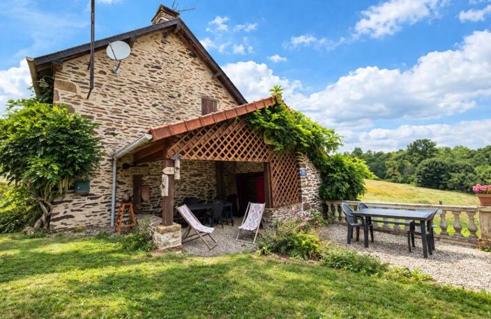 Maison 6 pces, 80 m² avec dépendances, source, terrain de 59 635 m² — photo 3