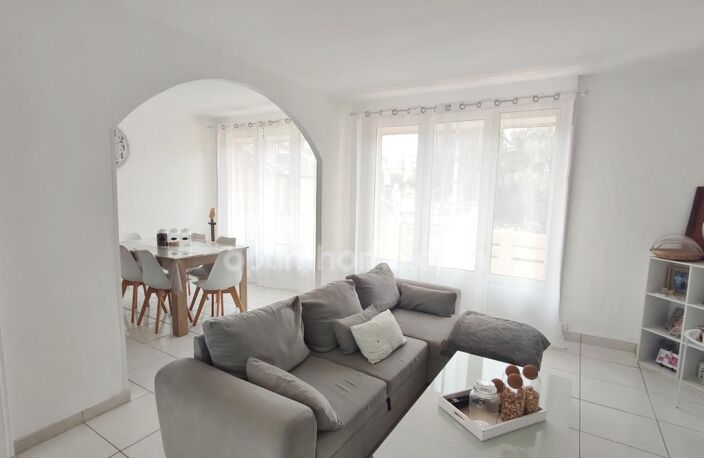 Appartement à vendre 4 pièces SAINT QUENTIN (02) — photo 2