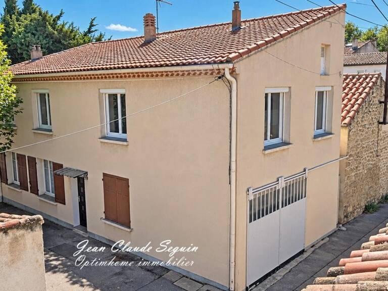 SALON-DE-PROVENCE (13) - Quartier Clémenceau | Maison de ville avec garage — photo 1