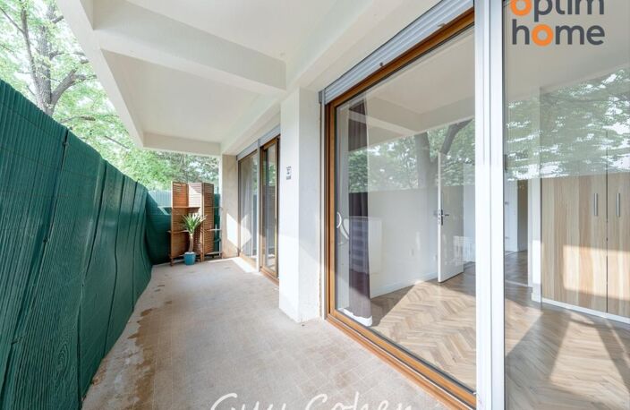 T4 STANDING DE 98 m2 EN RDJ TERRASSE 23 m2 PROCHE CENTRE — photo 4