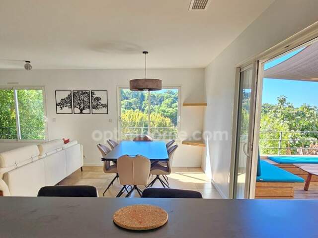 VILLA CONTEMPORAINE T5 OLLIOULES (83) — photo du bien