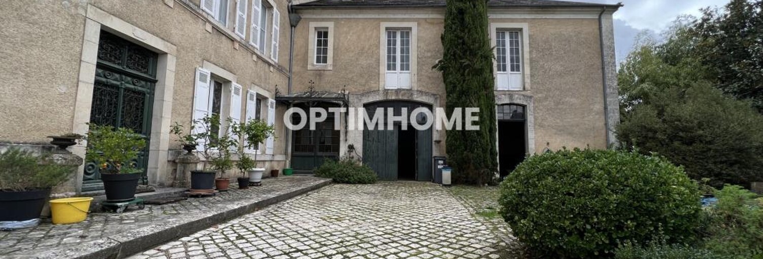 Maison 13 Pièces 386 m² à vendre à Javerlhac-et-la-Chapelle-Saint-Robert (24300)